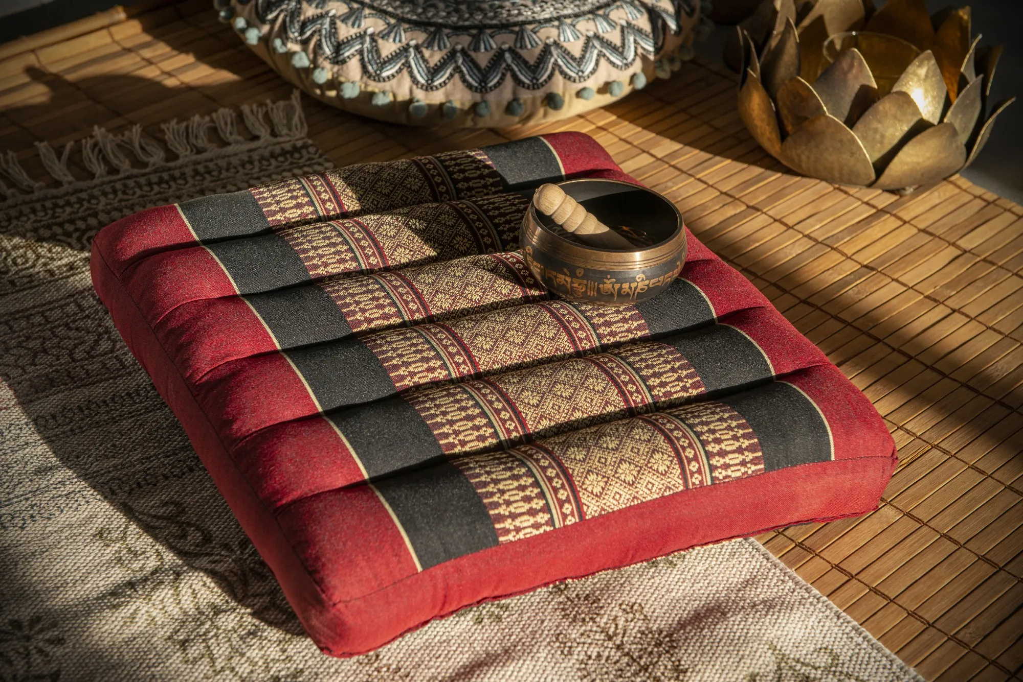 Kapok-Kissen, rot, schwarz, L 40 cm, B 40 cm, H 6 cm