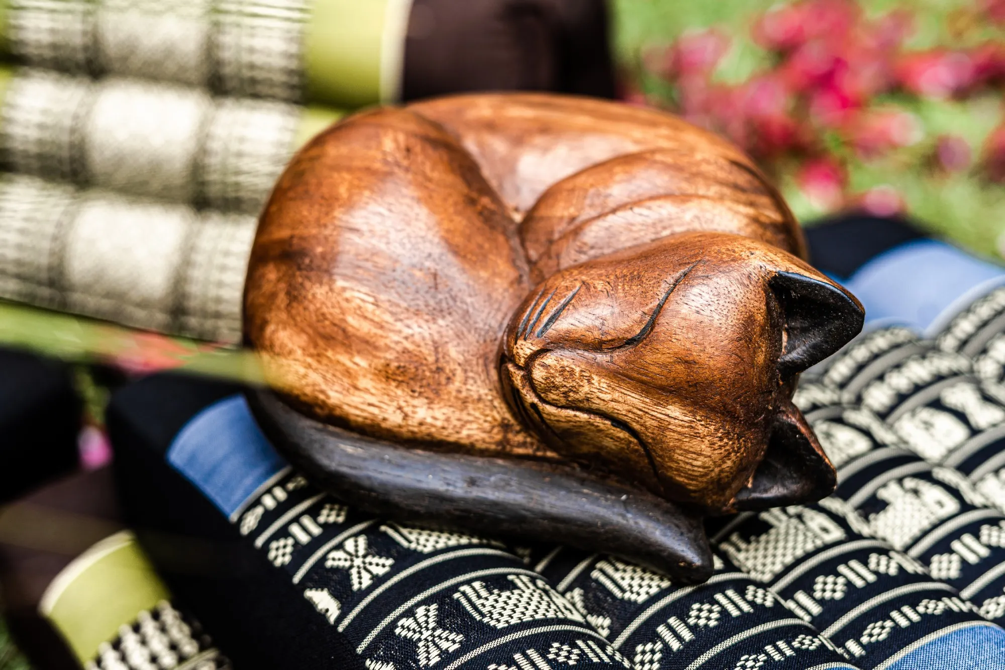 Schlummerkatze, braun, B 20 cm, H 11 cm, L 16,5 cm, B 20 cm, H 11 cm