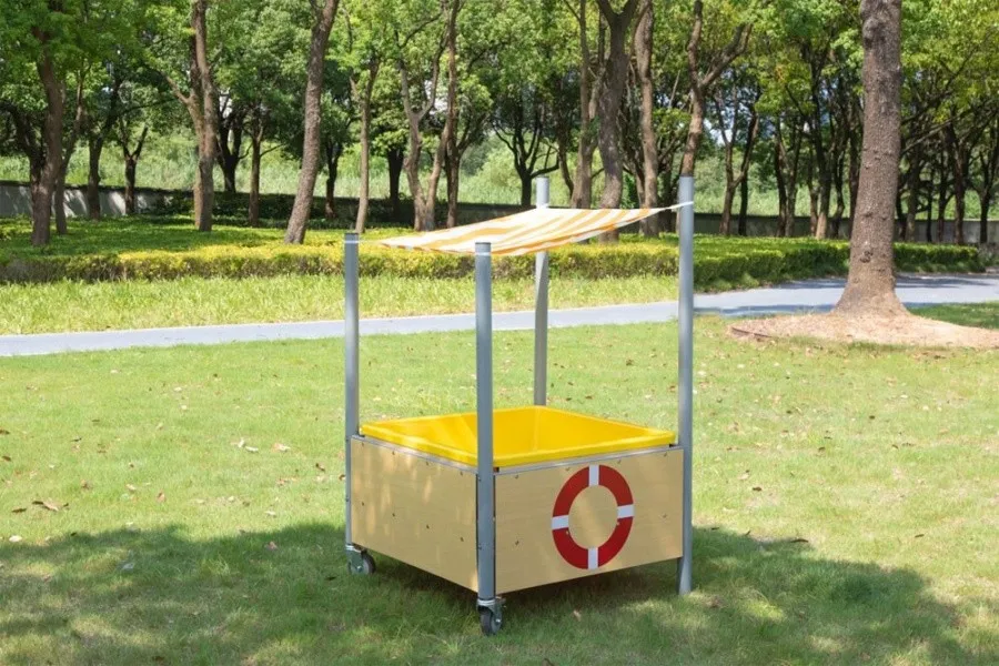 Wisdom Mobiler Matschtisch mit Schrägdach