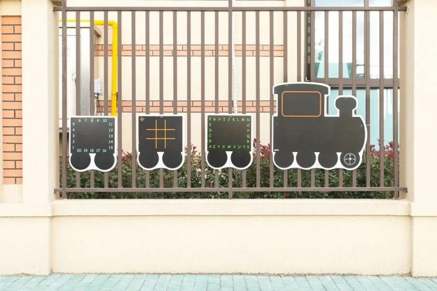 Wisdom Outdoor-Kreidetafel Zug