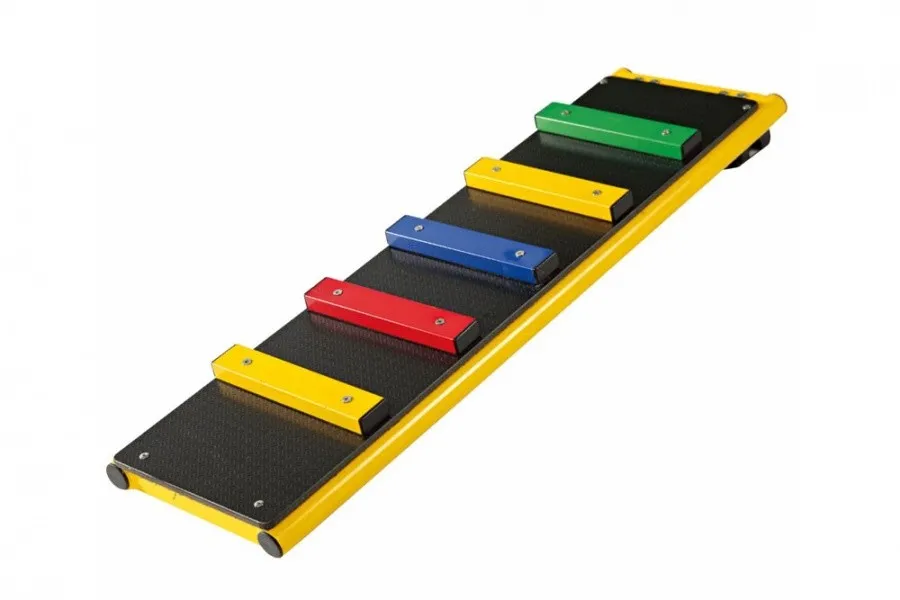 Wisdom Kletterwand mit bunten Sprossen