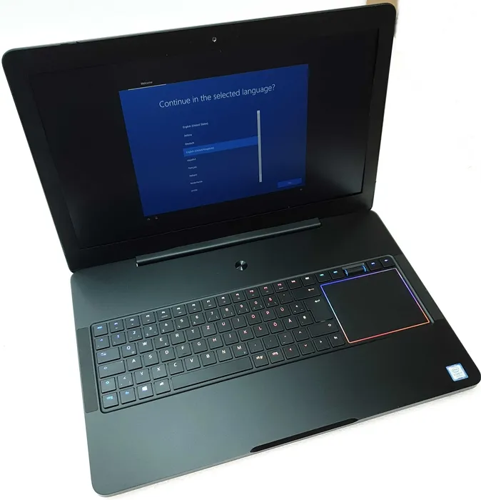 Razer Blade Pro Fhd Gaming Laptop I7 1060 16 Gb 256 Gb Unvollständig + Siehe4 B-Ware