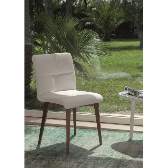 Stuhl Fanny aus Holz und Ökoleder von Friulsedie