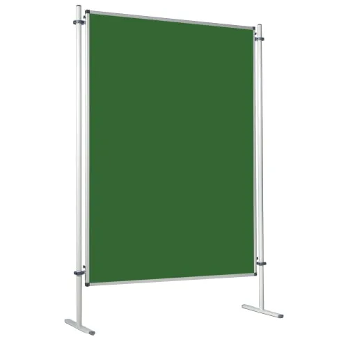 Tafel mit doppelseitiger grüner Stahloberfläche