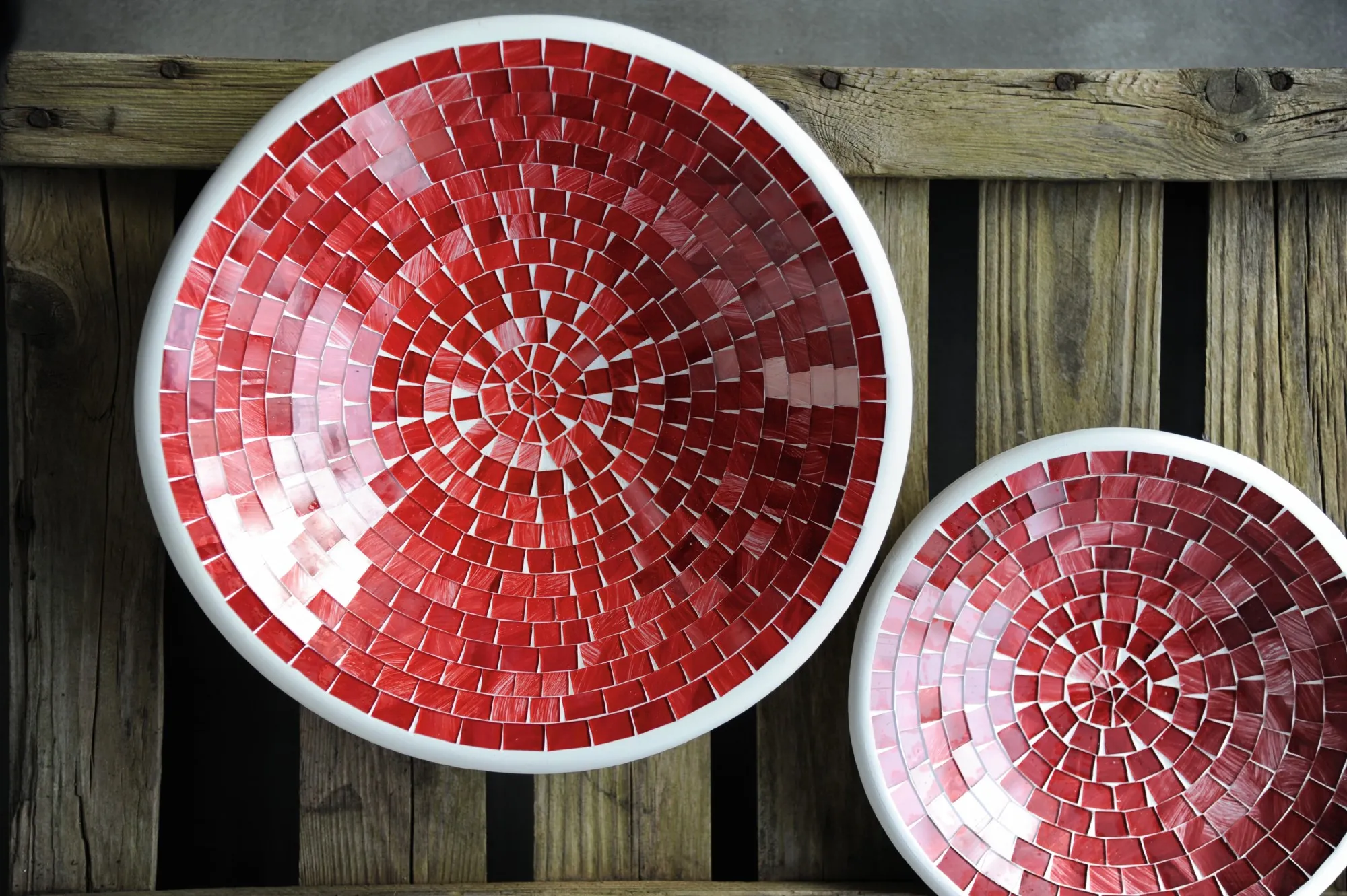 Glasmosaikteller, rot