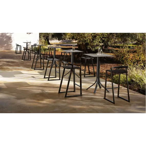 Außen-/Innenhocker Push aus pulverbeschichtetem Aluminium von MyYour Design