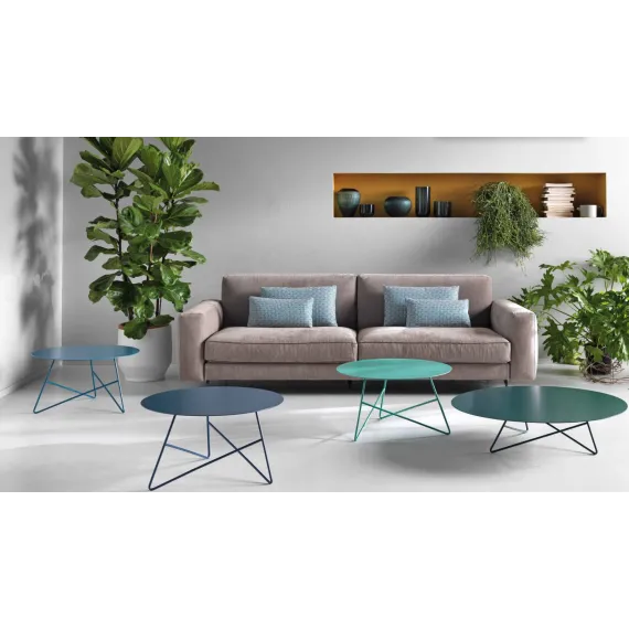 Runder Beistelltisch mit Metallplatte von Meme Design Ermione