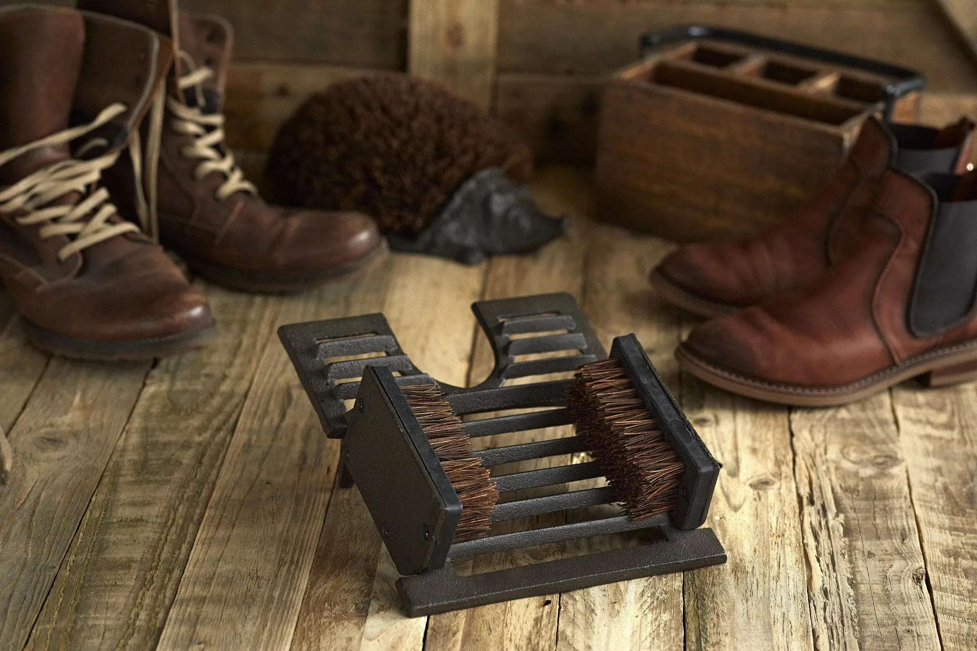 Stiefelbürste 'Henk', aus Gusseisen, B 21,5 cm, L 16 cm, H 11 cm