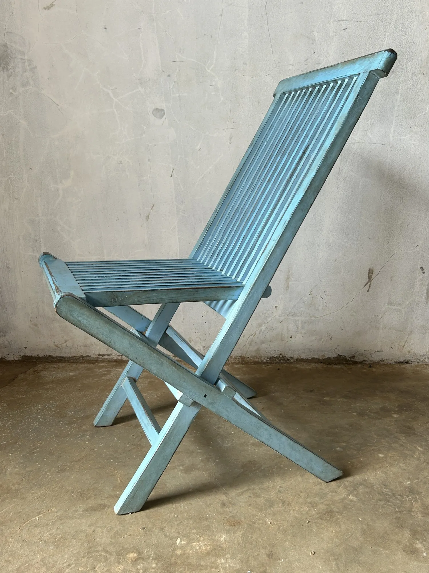 Teak-Klappstuhl 'Kerdt', antik blau, B 47 cm, L 68 cm, H 88 cm