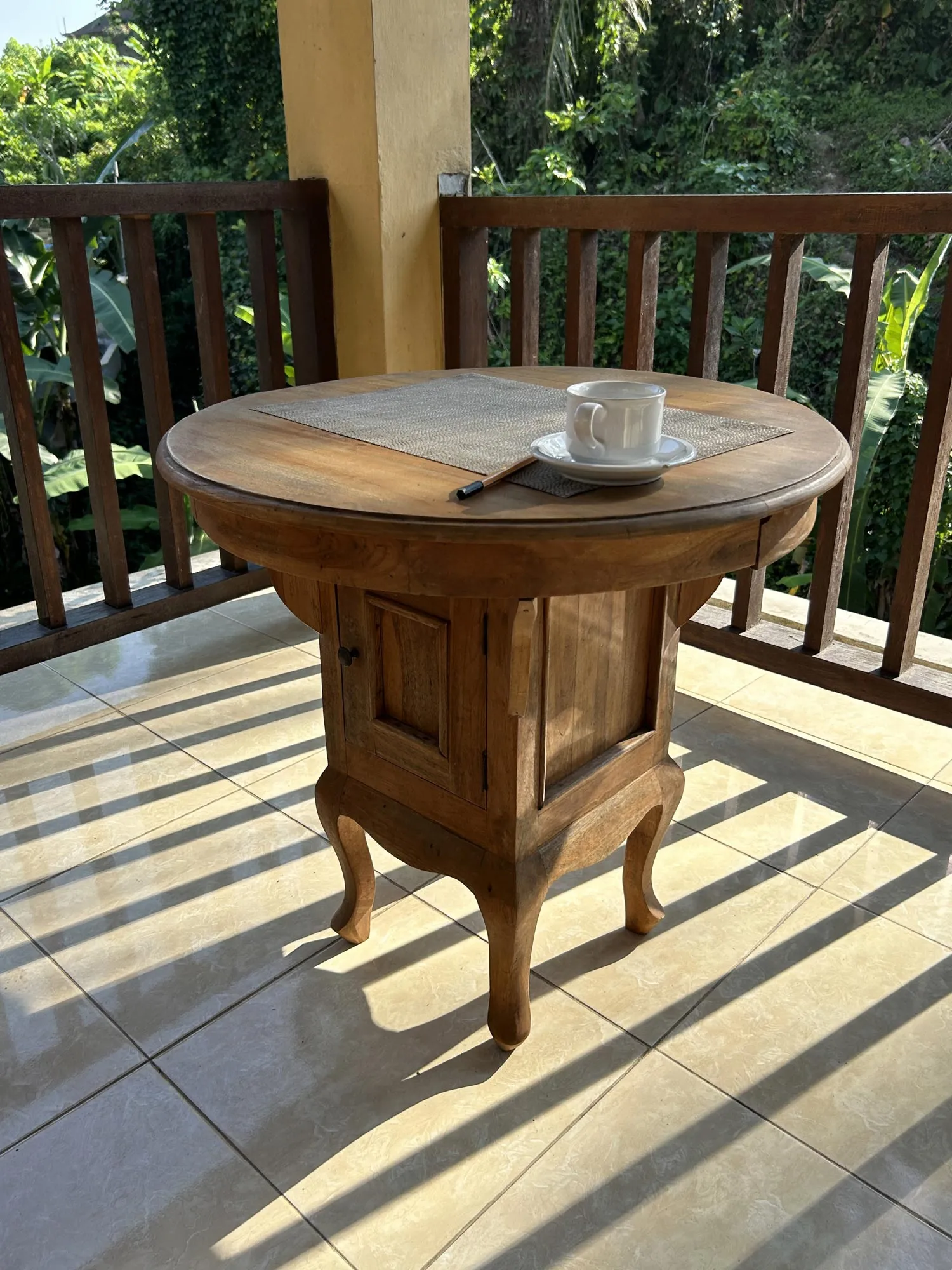 Teak-Kaffeetisch 'Larigue', Ø 69 cm, H 68 cm