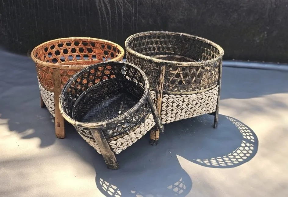 3er-Set Steh-Körbe aus Bambus und Muscheln, multicolor