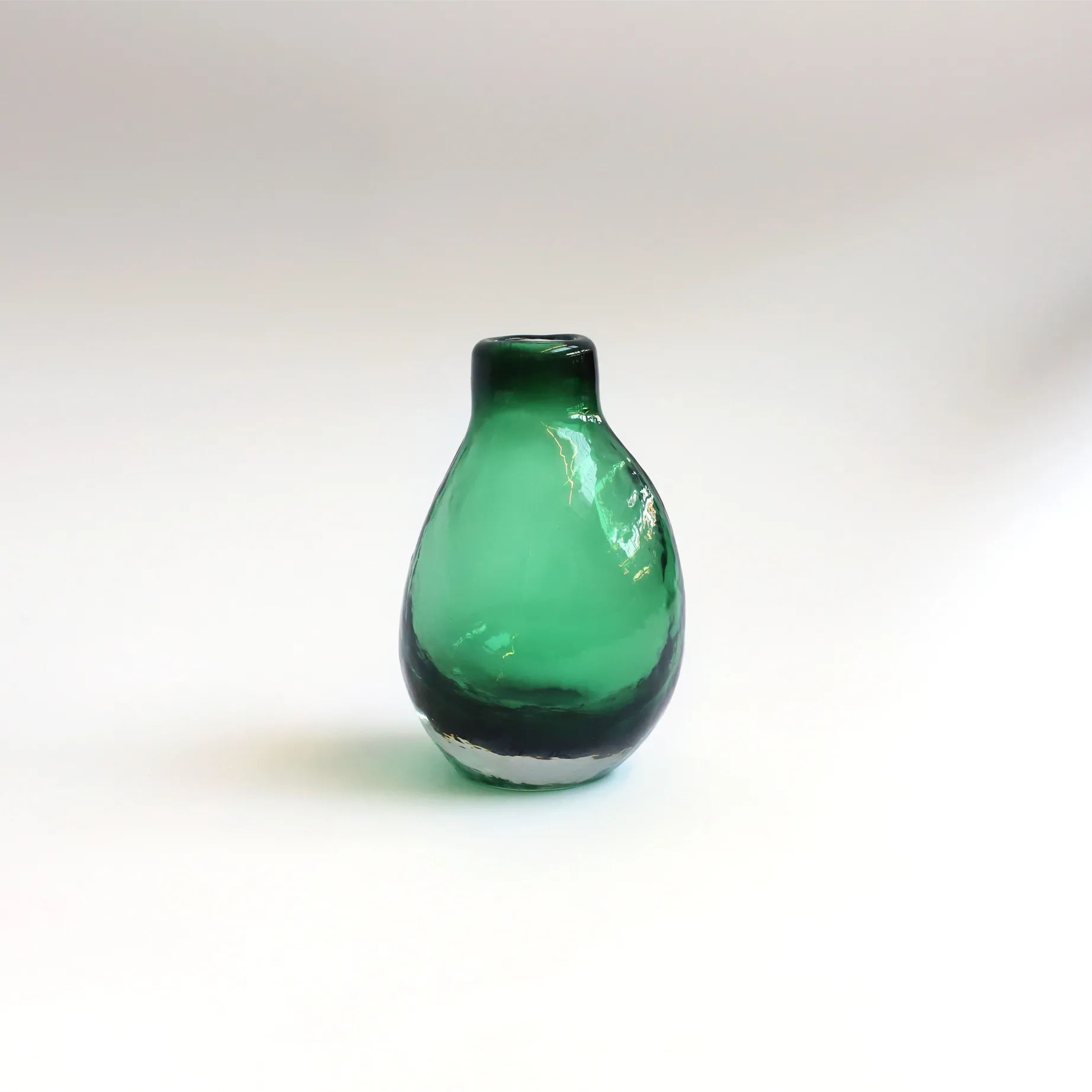 Glasvase 'Pidot verte', grün, B 9 cm, L 8,5 cm, H 14 cm