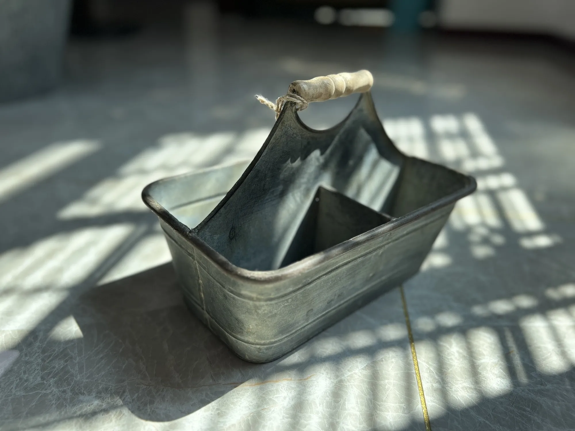 Zinkbehälter mit Griff, B 28 cm, T 17 cm, H 19 cm