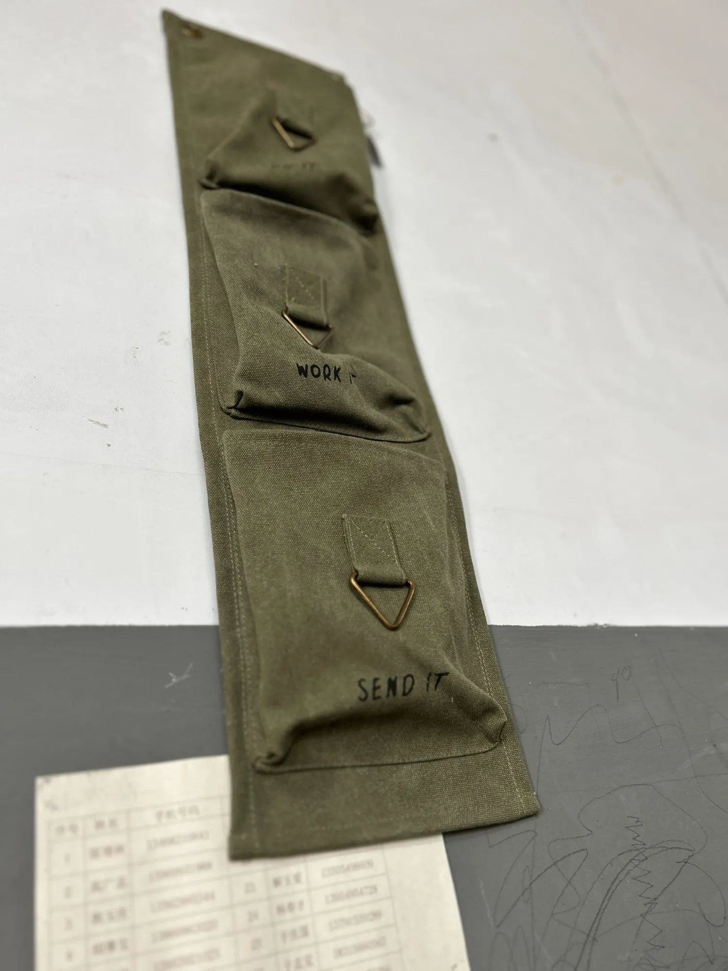 Wand-Organizer, grün, H 75 cm, B 19 cm, L 2 cm