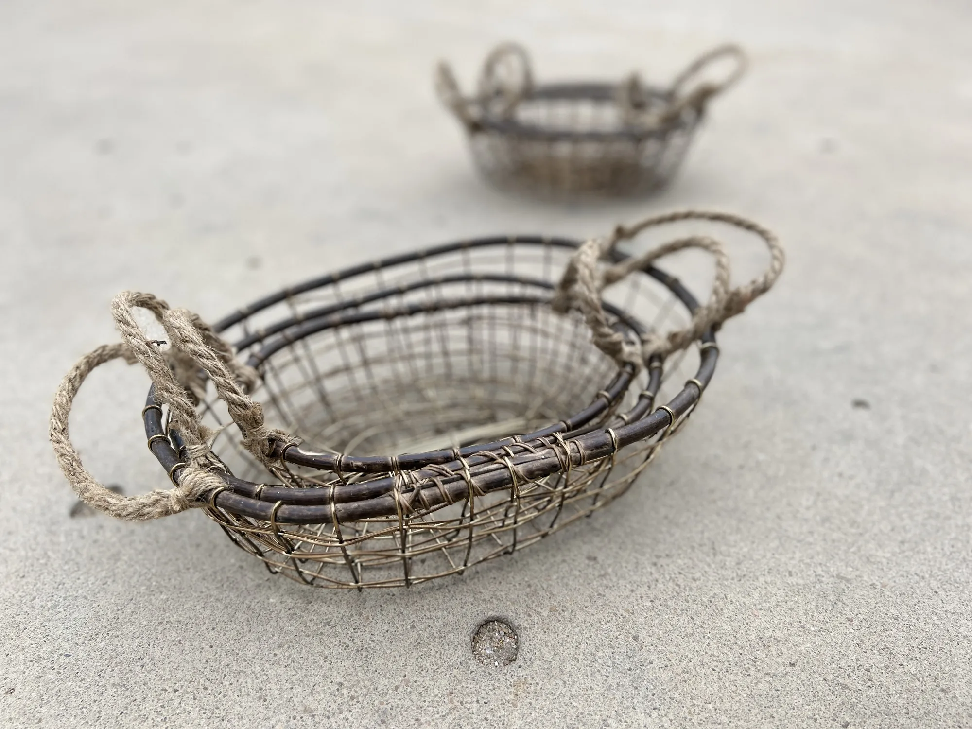 3er-Set Drahtkörbe mit Jutegriffen, gold