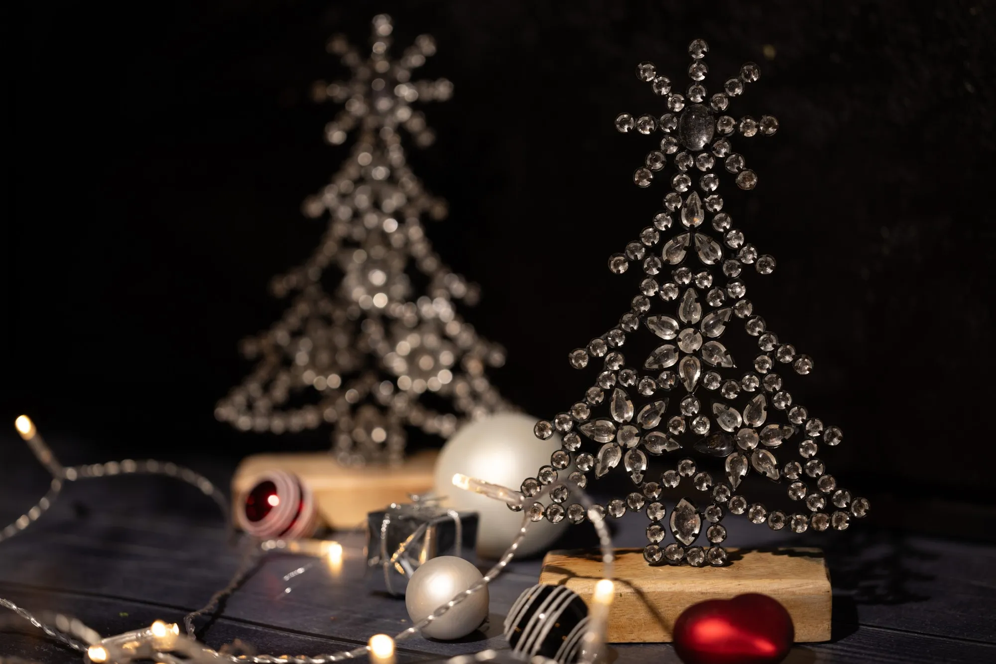 Weihnachtsbaum mit Glassteinen, H 21 cm, B 12 cm, L 5 cm