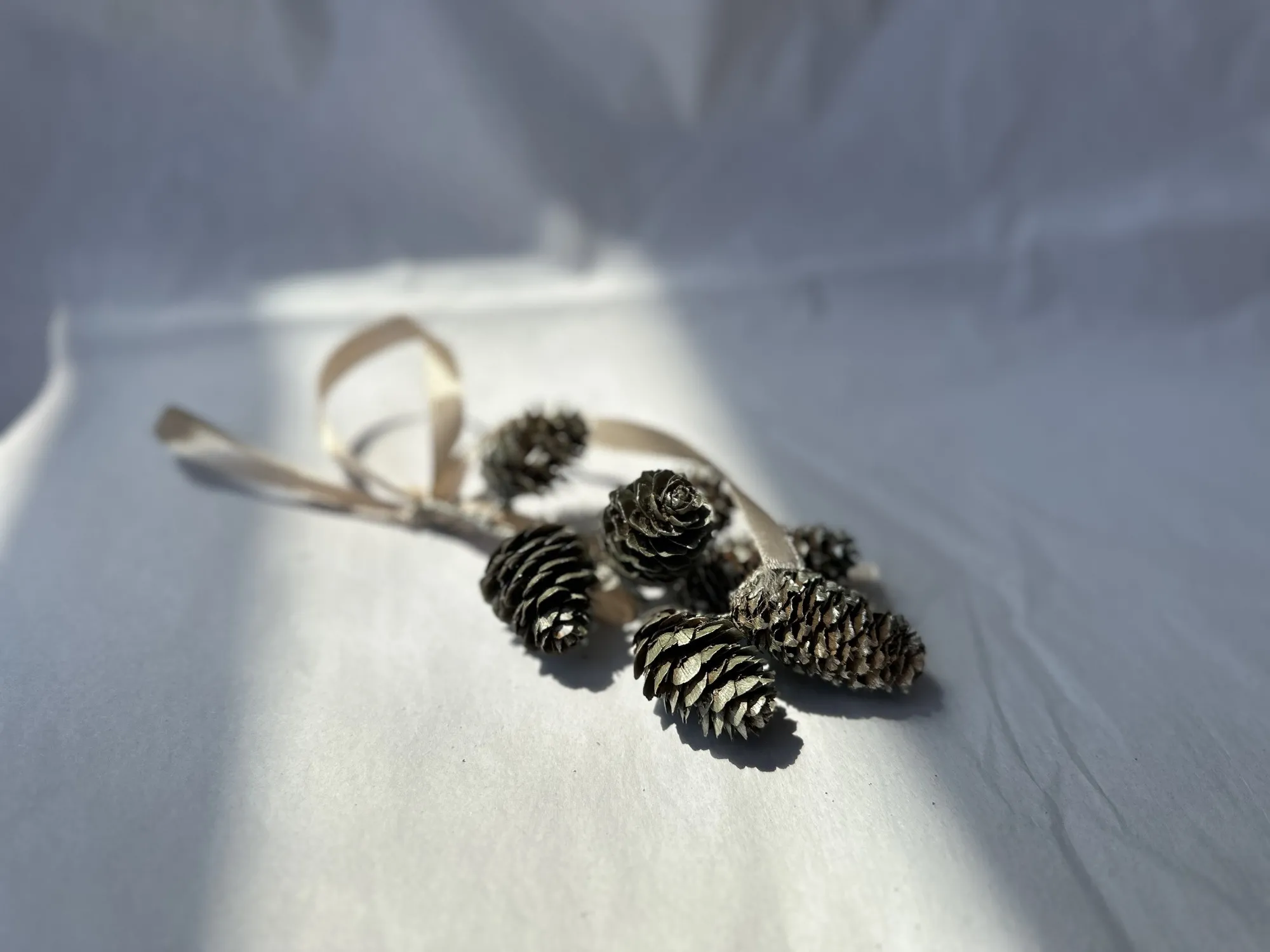 Pinienzapfen-Anhänger, silber, H 10 cm