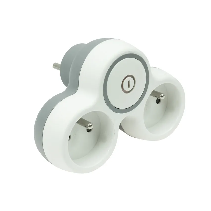 Zwei-Wege-Steckertrenner mit Schalter und Erdung Plastrol W-72002